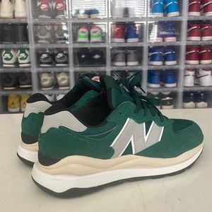 New Balance ‘Green Rain Cloud’ Sneakers